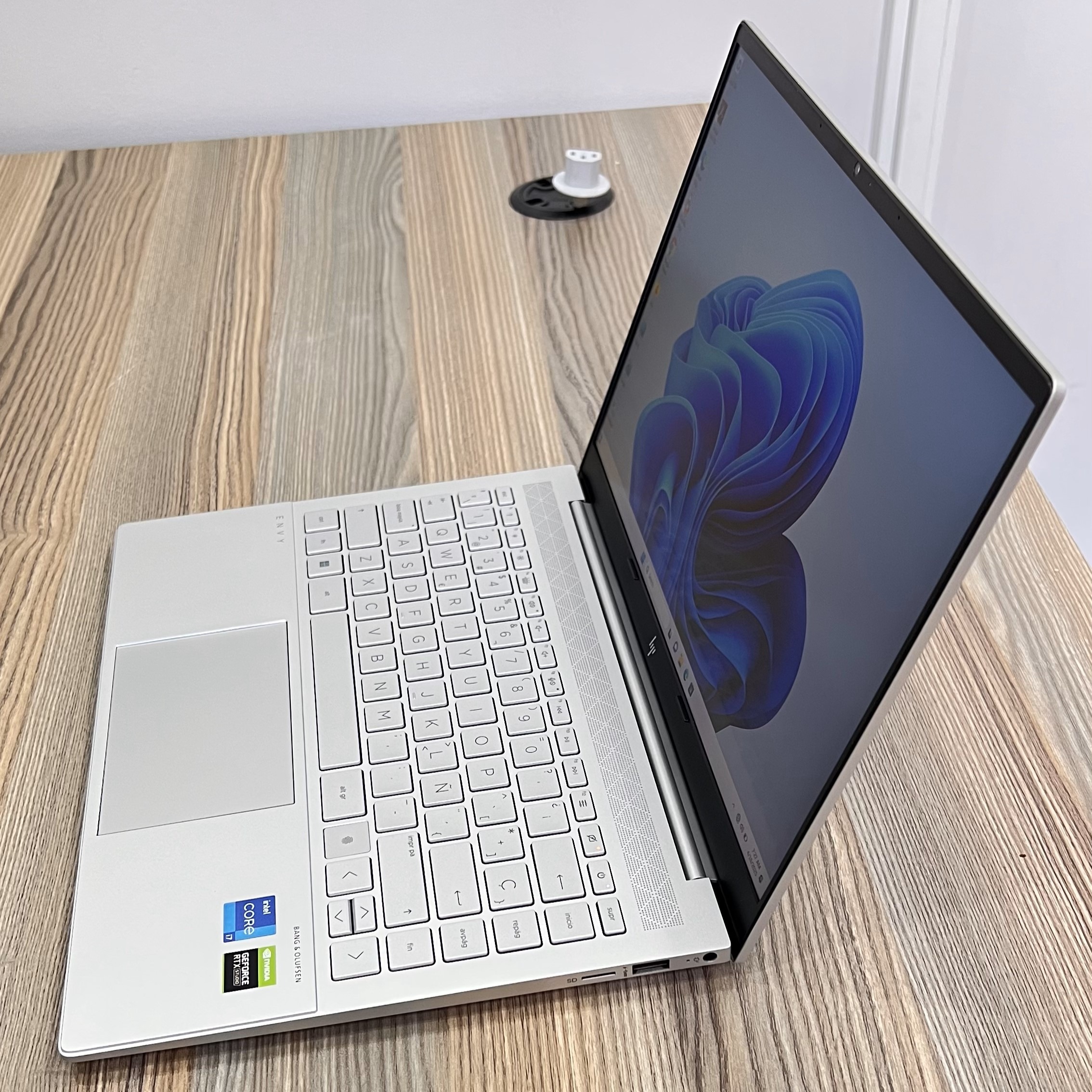 HP ENVY 14