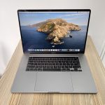 APPLE MACBOOK PRO 2018(A1990) |INTEL CORE i7|16GB RAM|512GB SSD|4GB GDDR5 RADEON PRO 560X GRAPHICS|15.4 INCH RETINA DISPLAY|TOUCH BAR