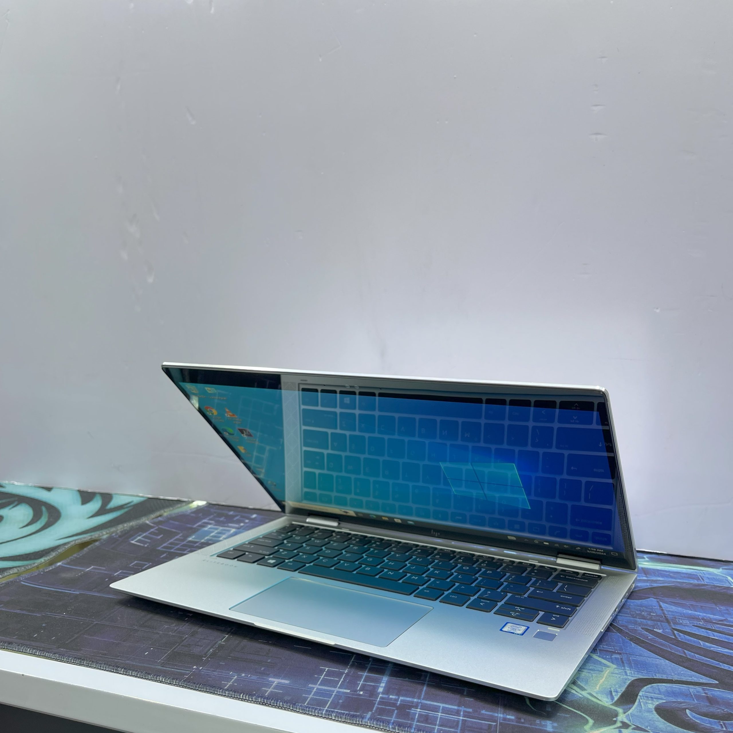 HP ELITEBOOK 1030 G3