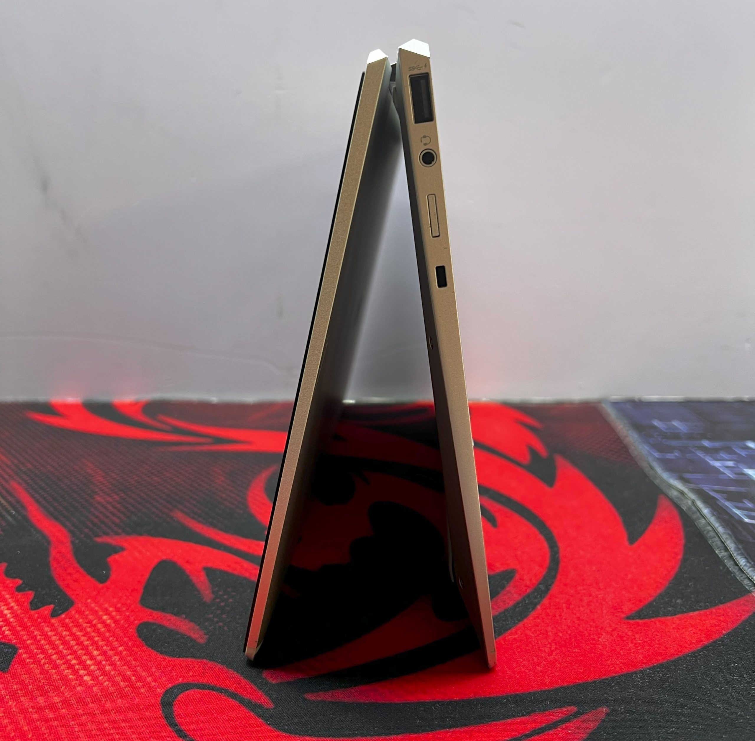 HP ELITEBOOK 1030 G7