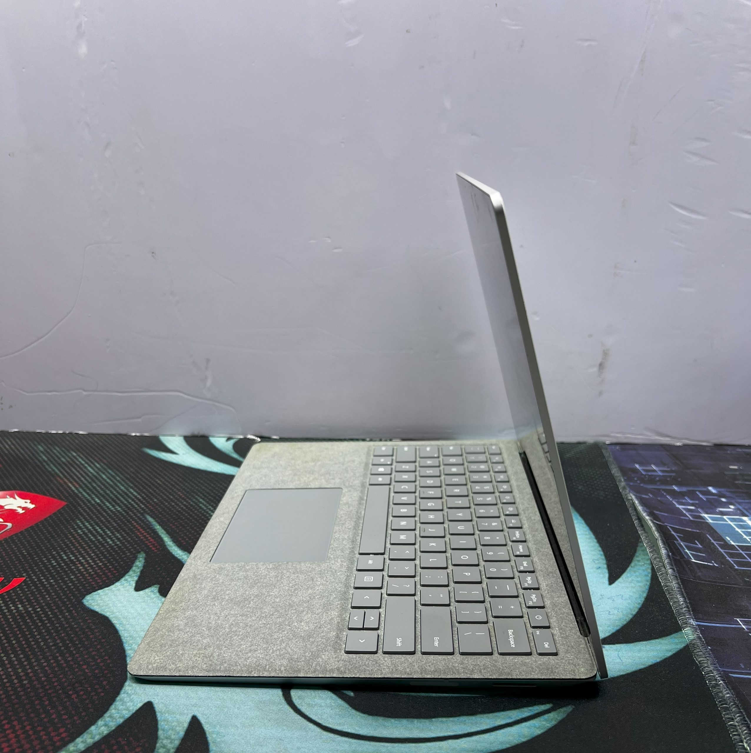MICROSOFT SURFACE LAPTOP