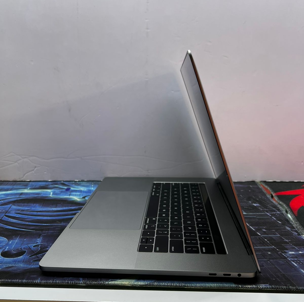 APPLE MACBOOK PRO 2018