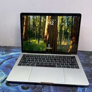 MACBOOK PRO 2018