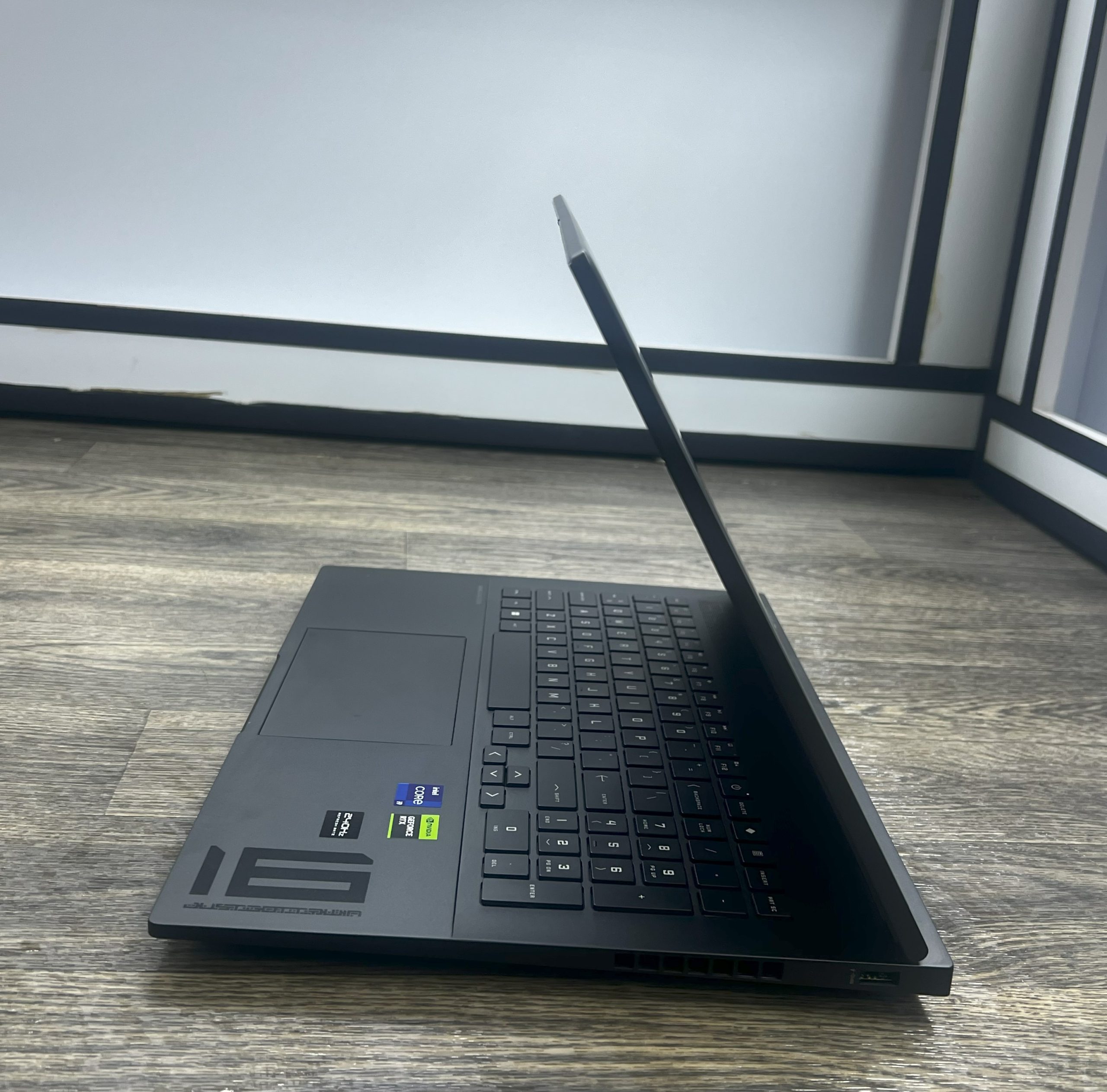 HP OMEN 16
