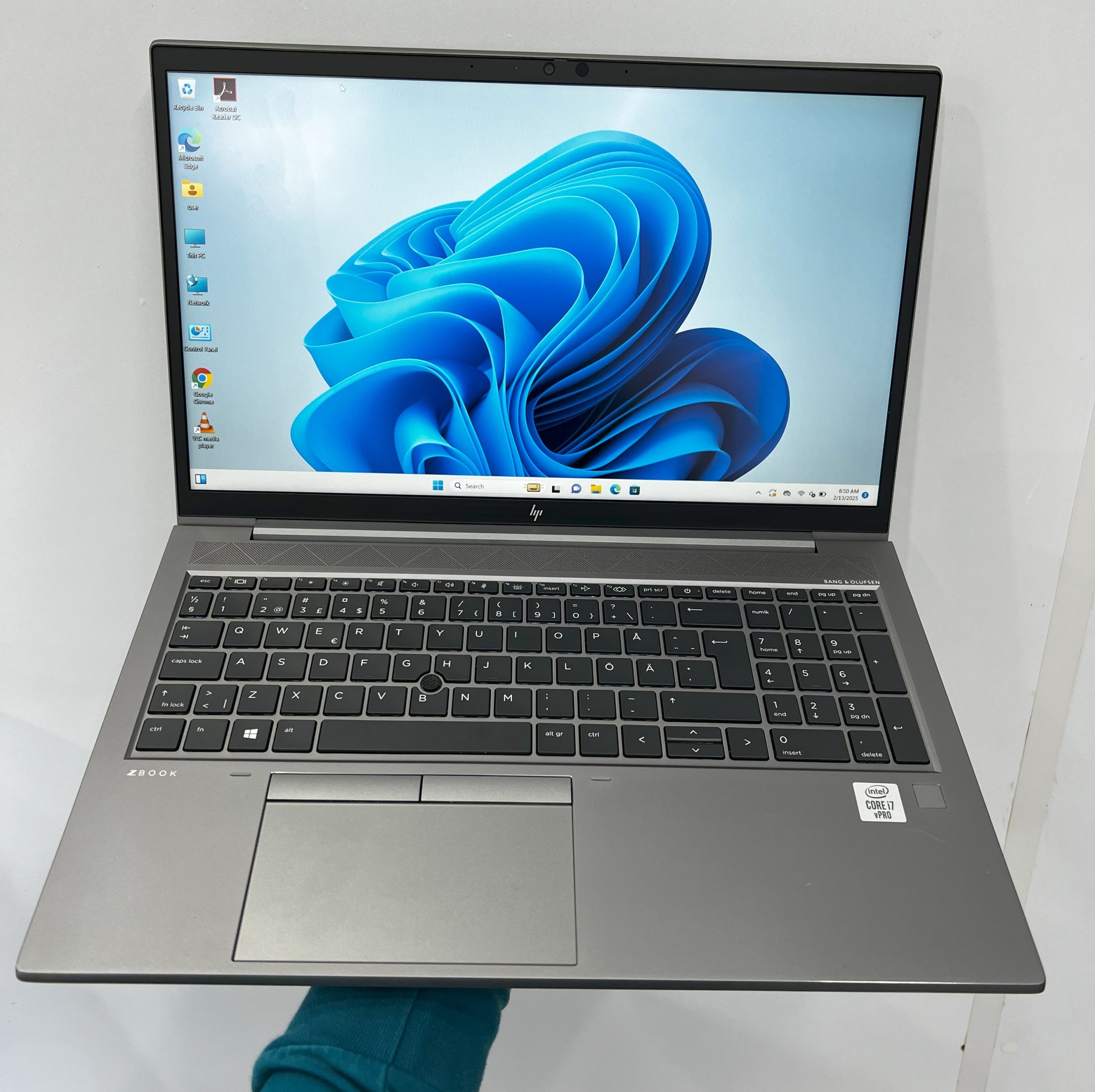 HP ZBOOK FIREFLY 15 G7 MOBILE WORKSTATION| INTEL CORE i7 | 32GB RAM | 512GB SSD | 15.6 INCH DISPLAY| TOUCHSCREEN | 4GB NVIDIA GRAPHICS |10TH GENERATION - Image 2