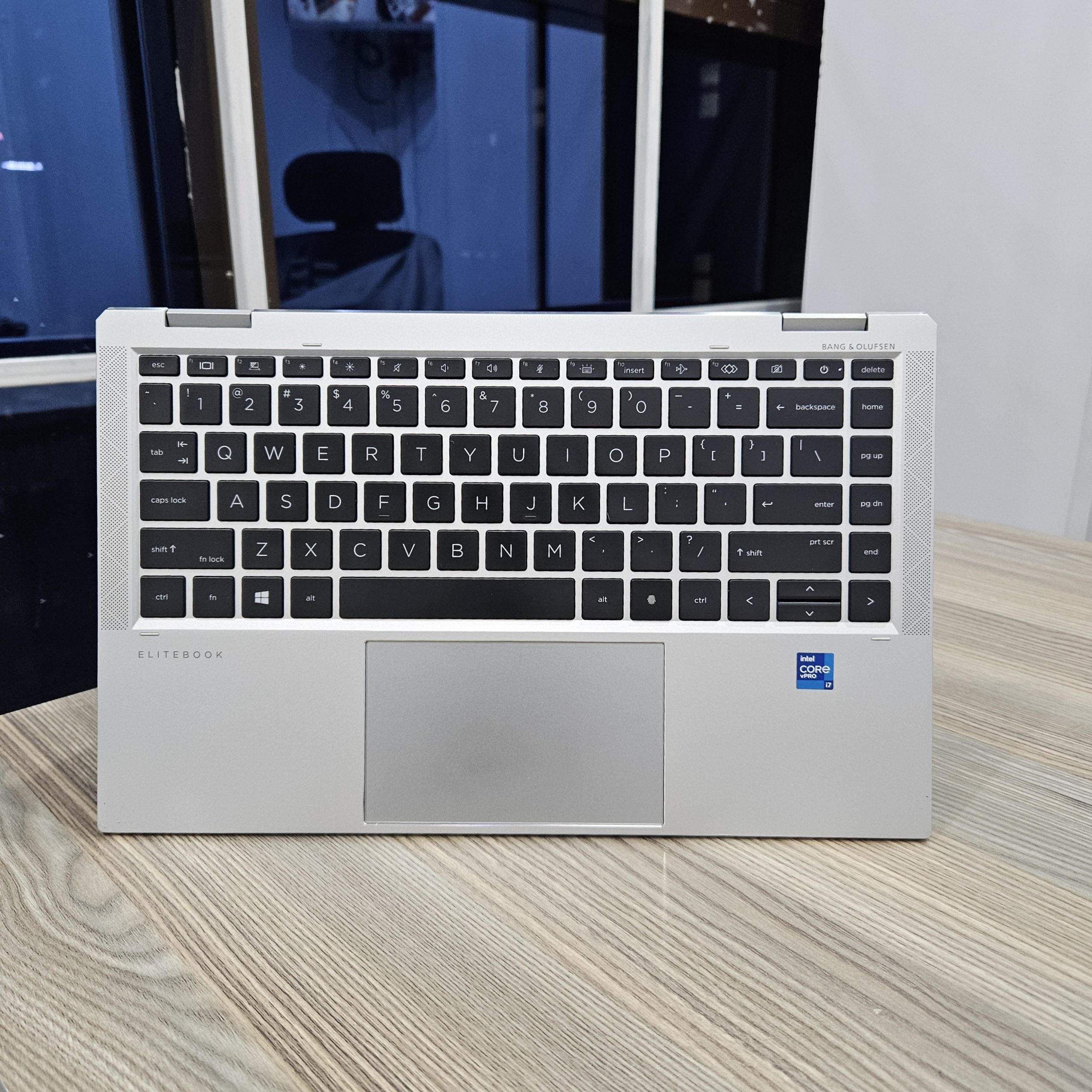 HP ELITEBOOK 1040 G8 X360