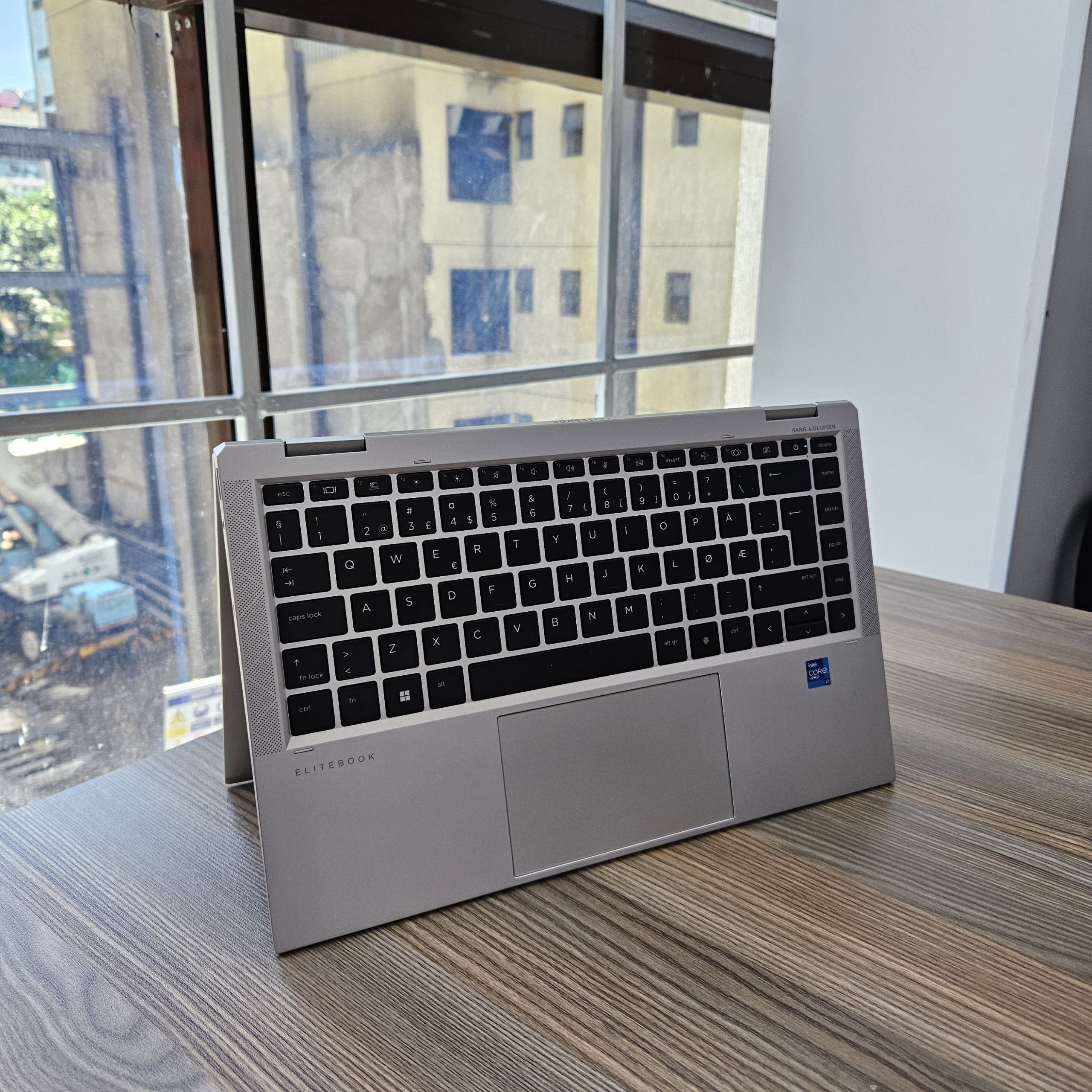 HP ELITEBOOK 1040 G8 X360