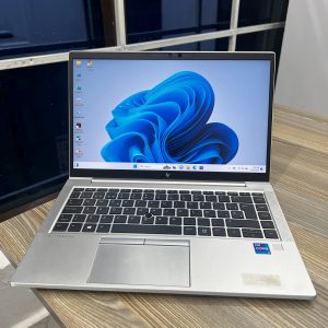 HP ELITEBOOK 840 G8