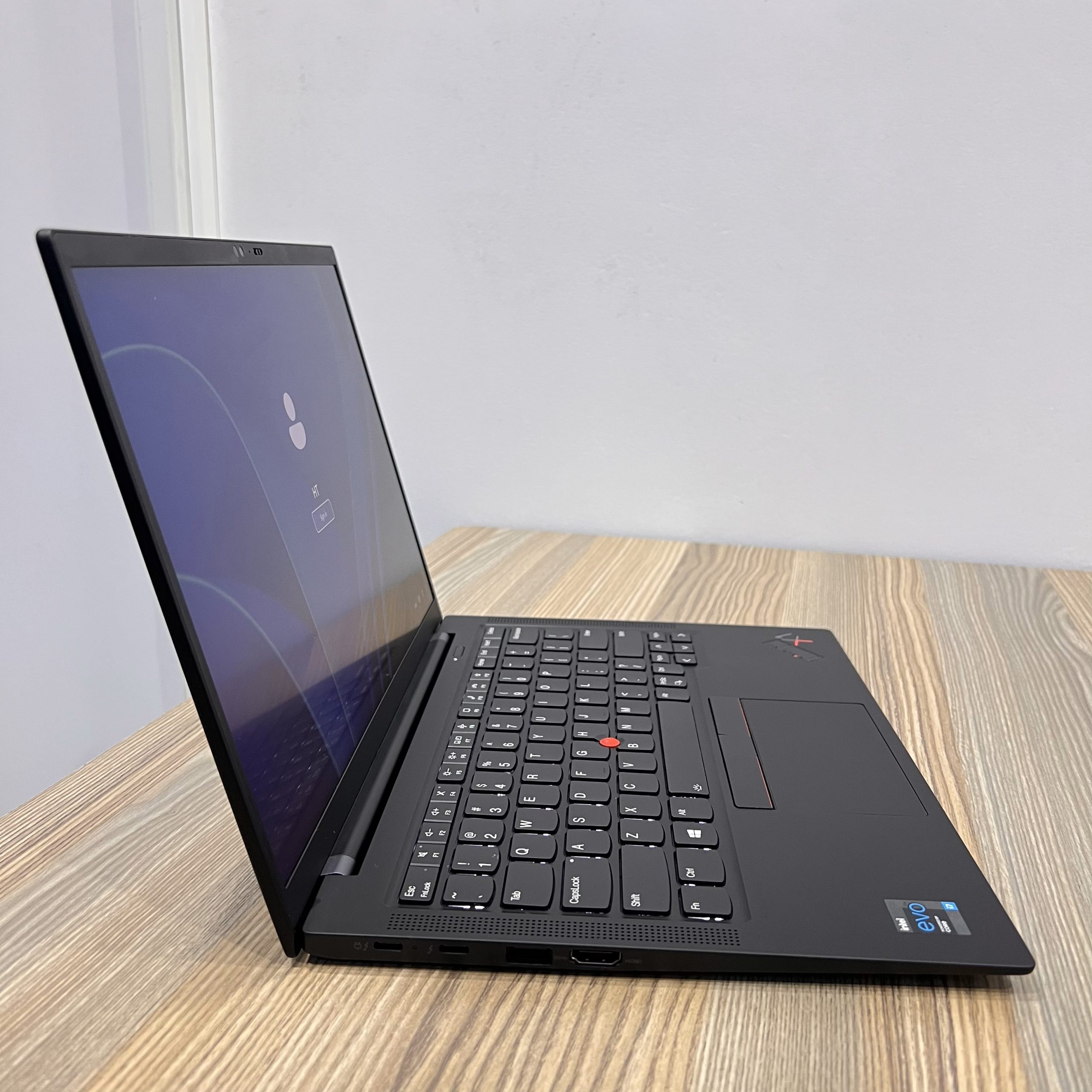 LENOVO THINKPAD X1 CARBON