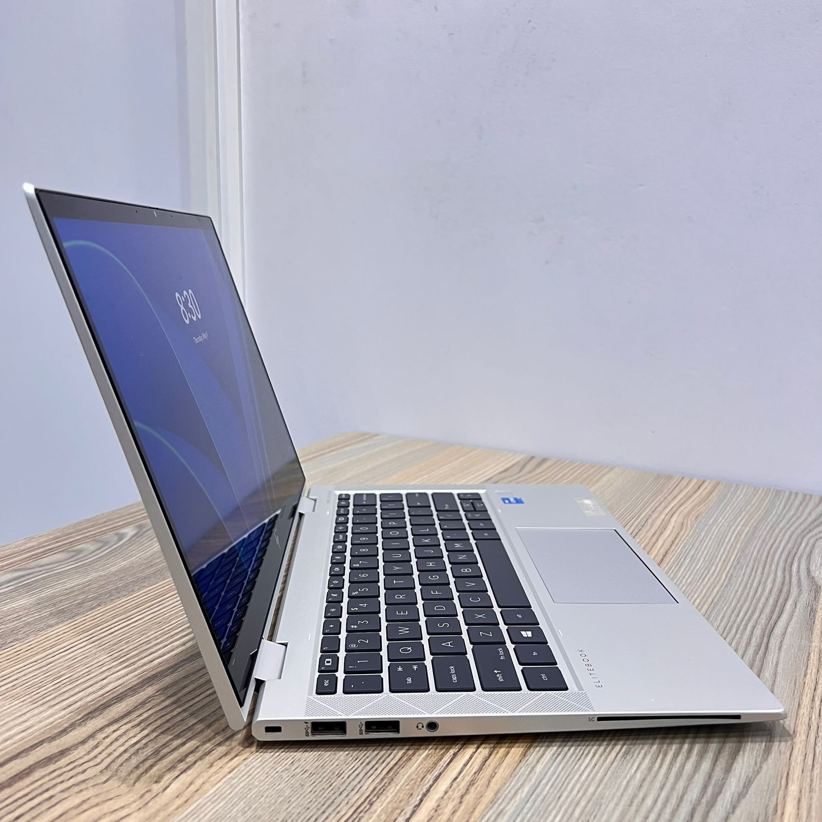 HP ELITEBOOK X360 830 G8
