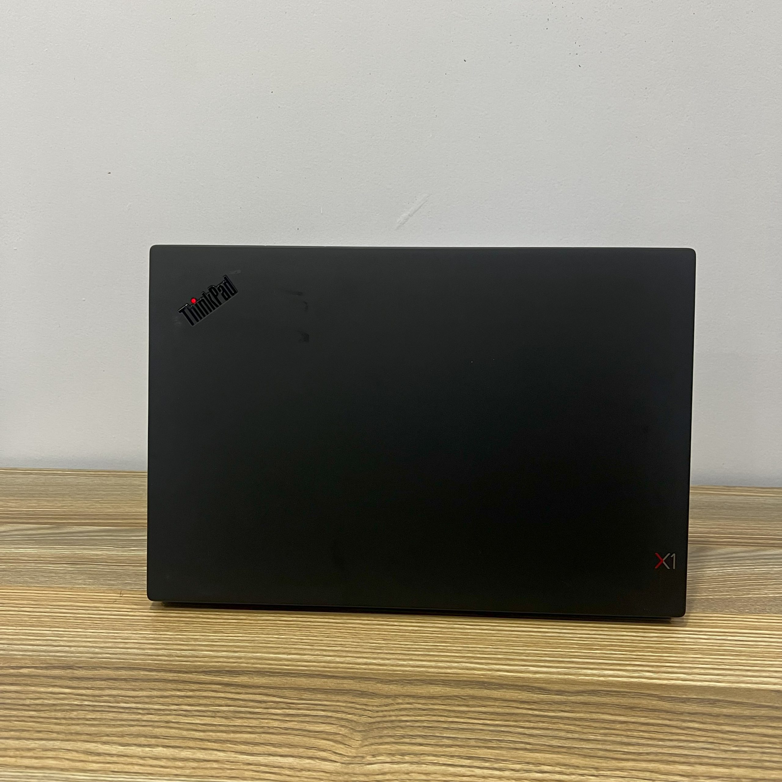 LENOVO THINKPAD X1 CARBON