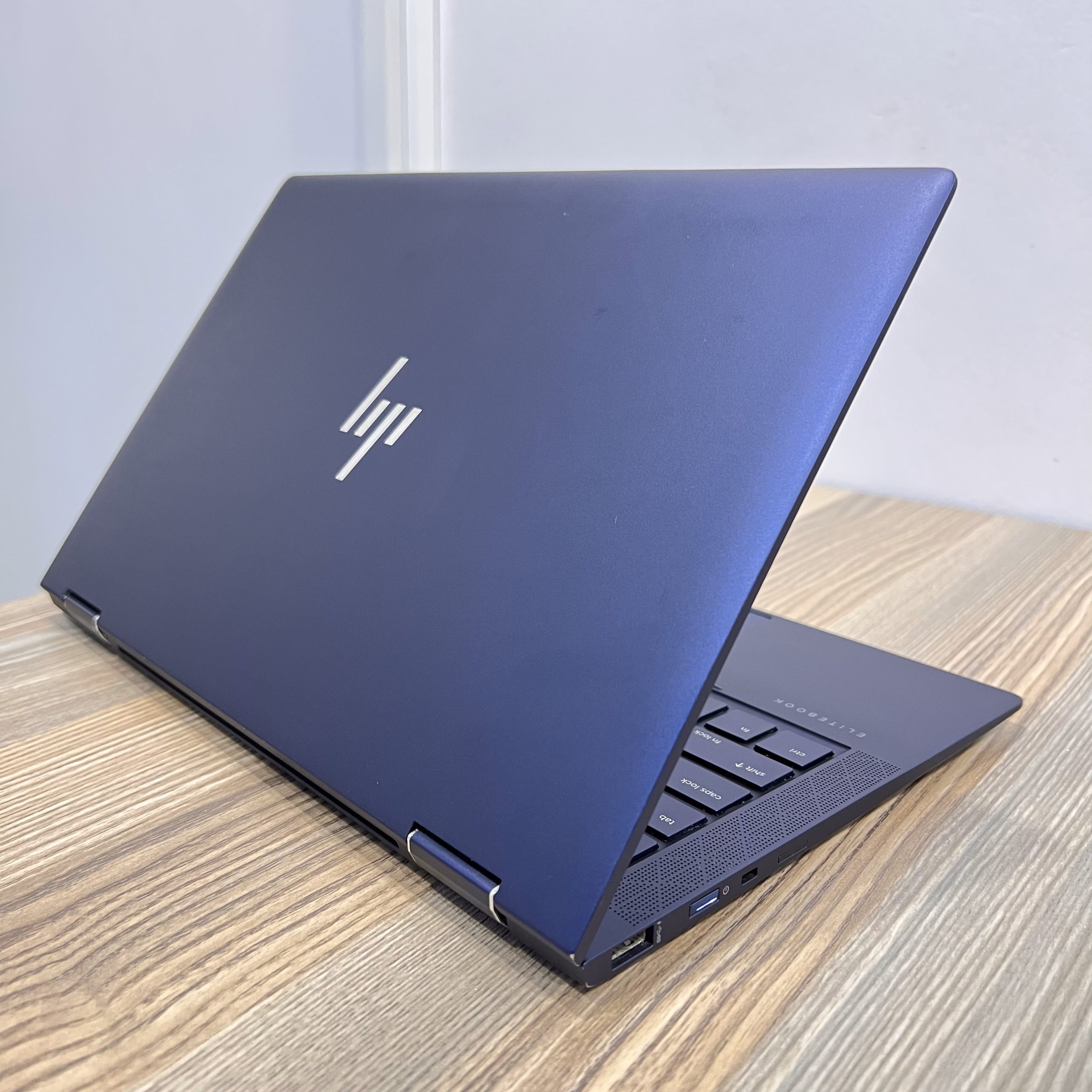 HP ELITE DRAGONFLY G2