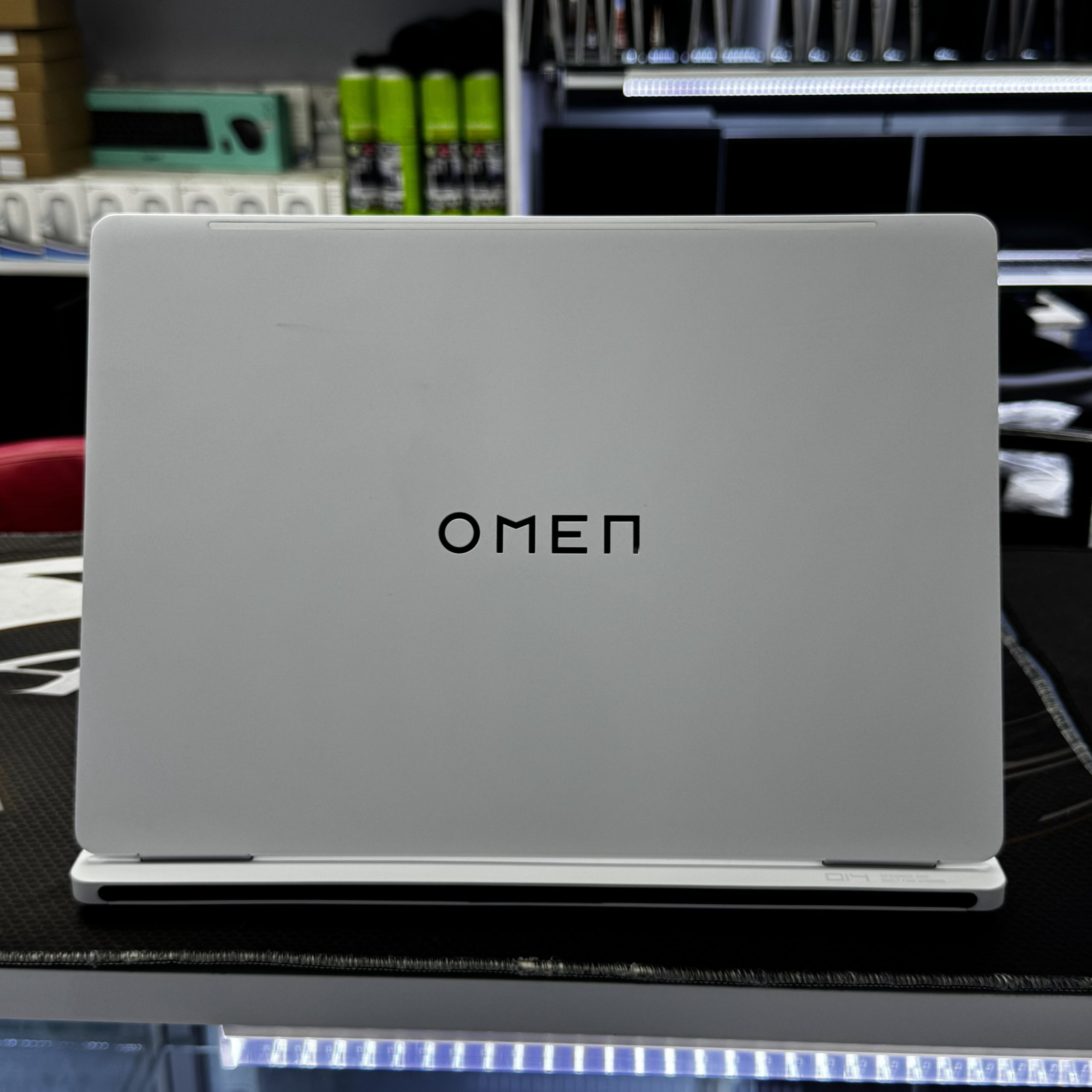 HP OMEN TRANSCEND 1