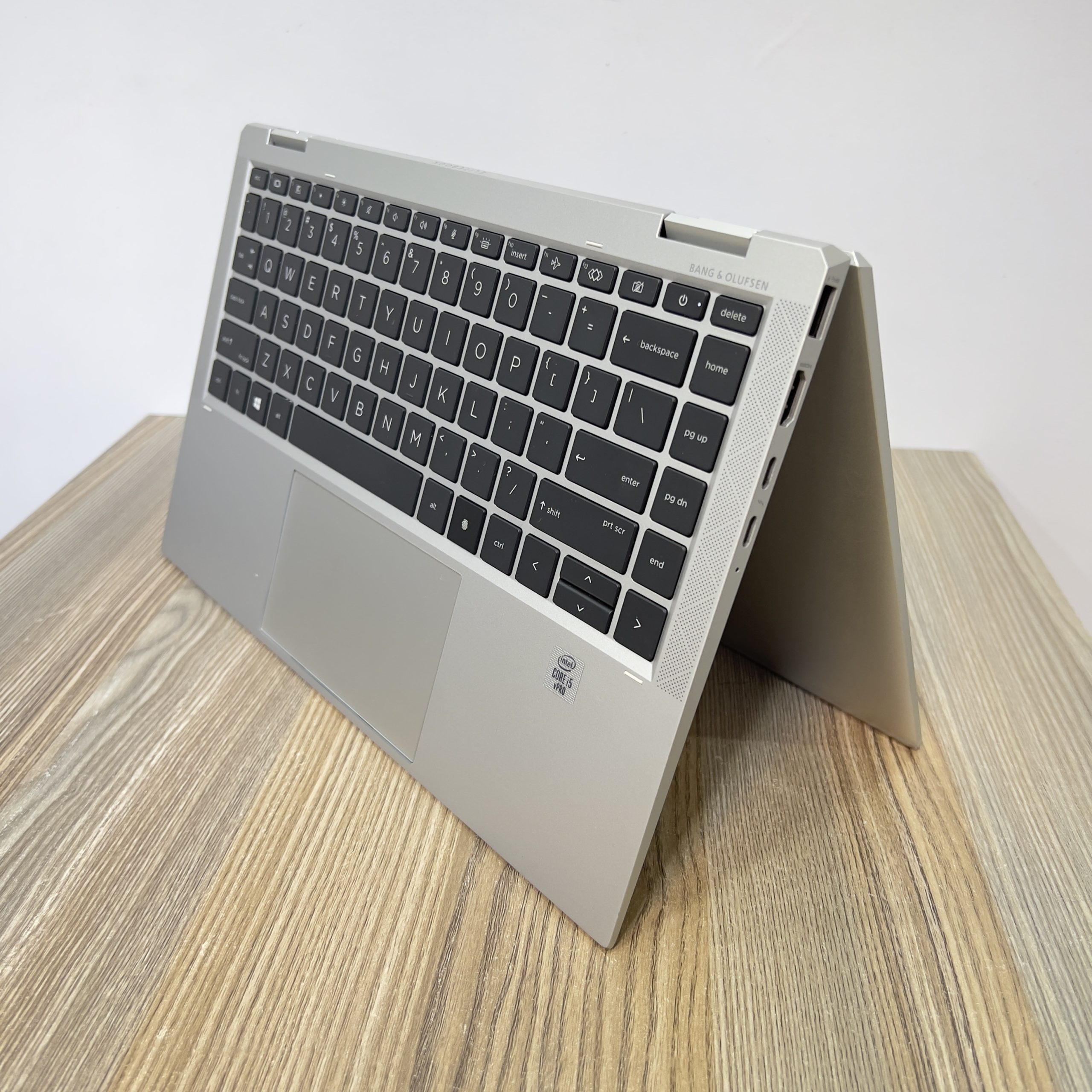 HP ELITEBOOK X360 1040 G7