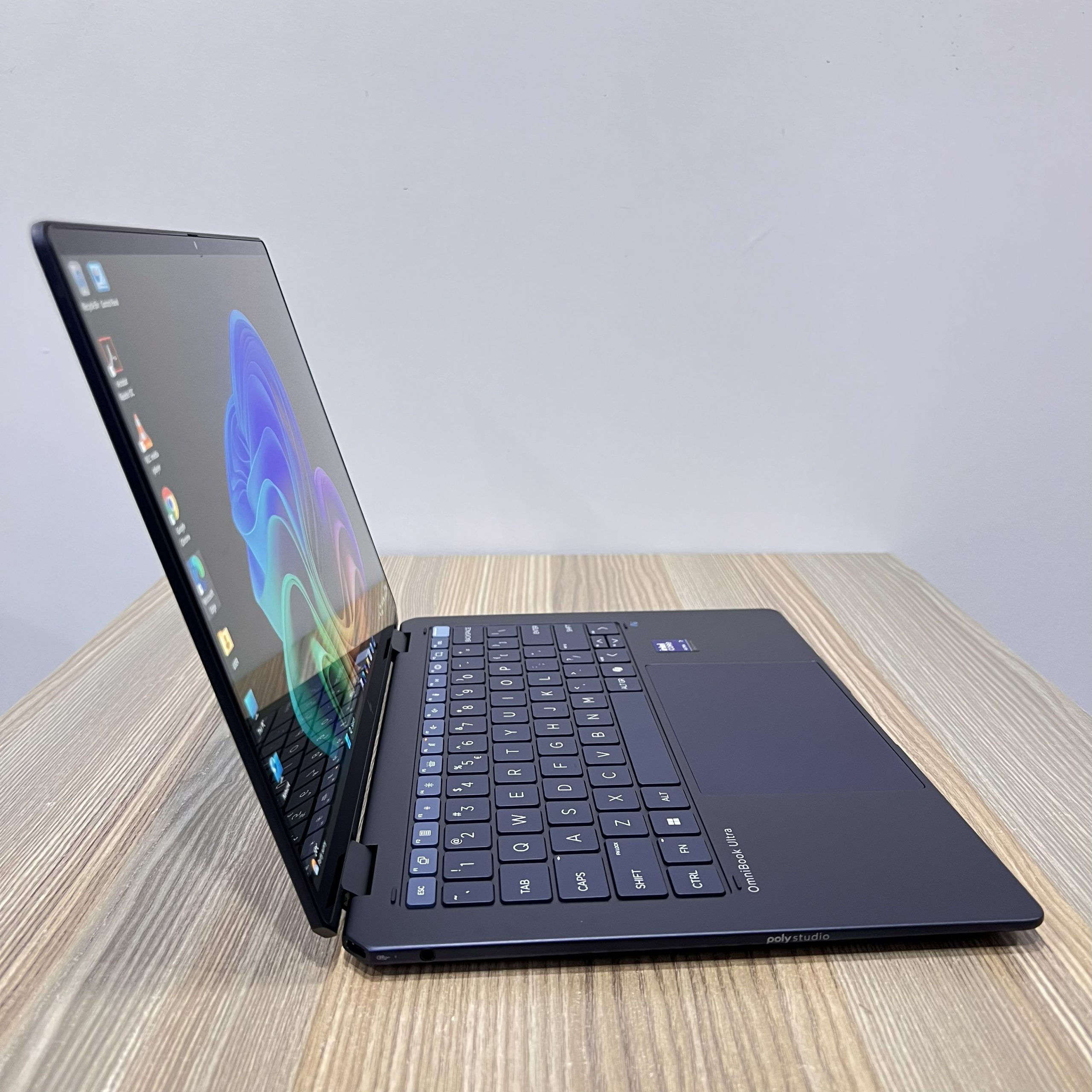 HP OMNIBOOK X FLIP 14