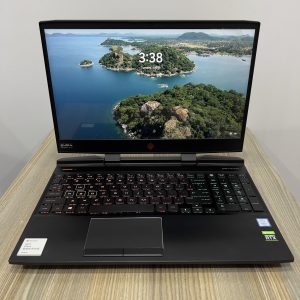 HP OMEN 15