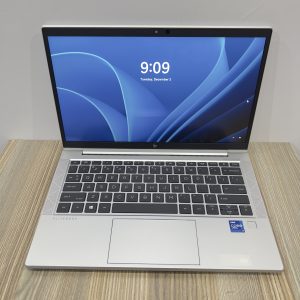 HP ELITEBOOK 830 G8