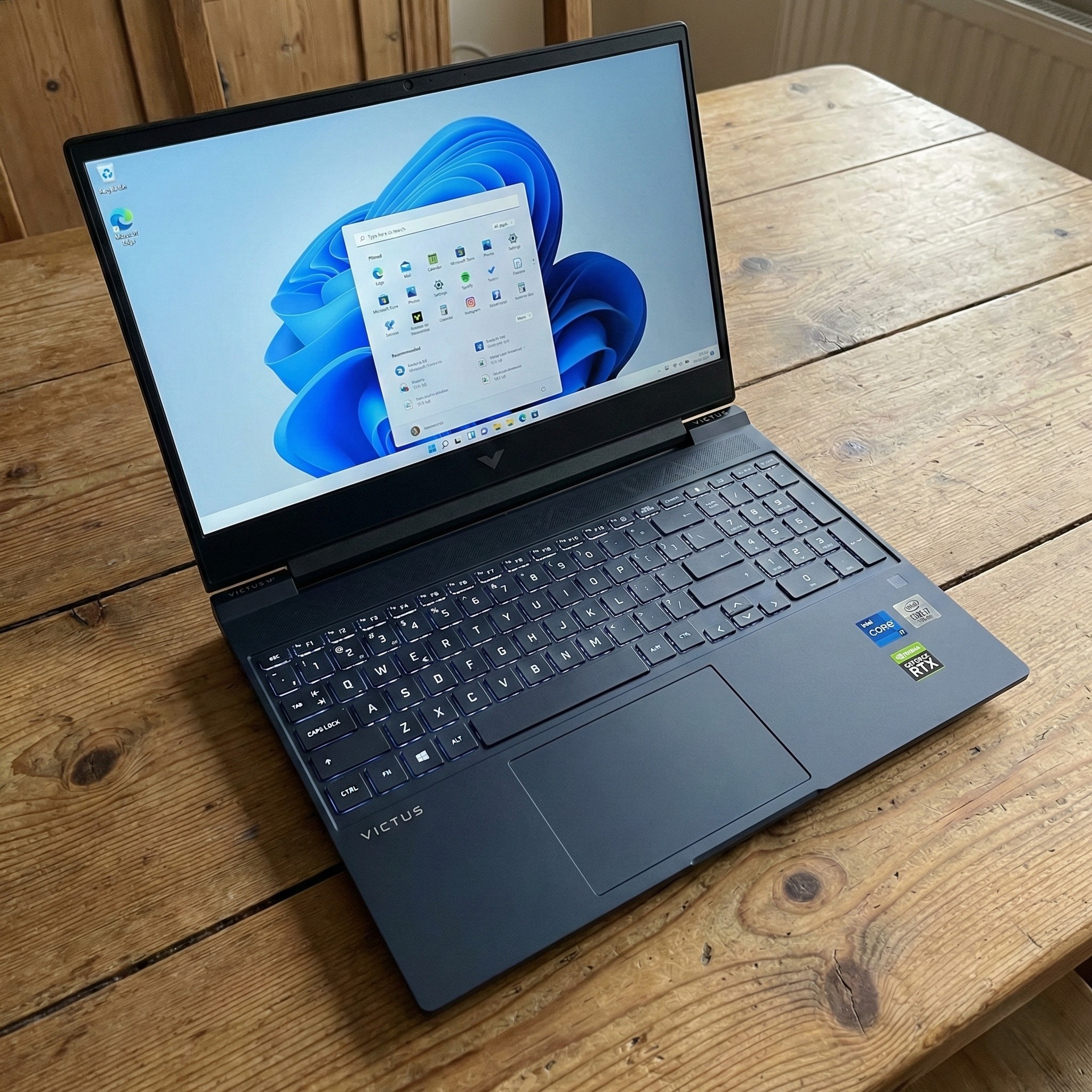 HP VICTUS 15 GAMING LAPTOP