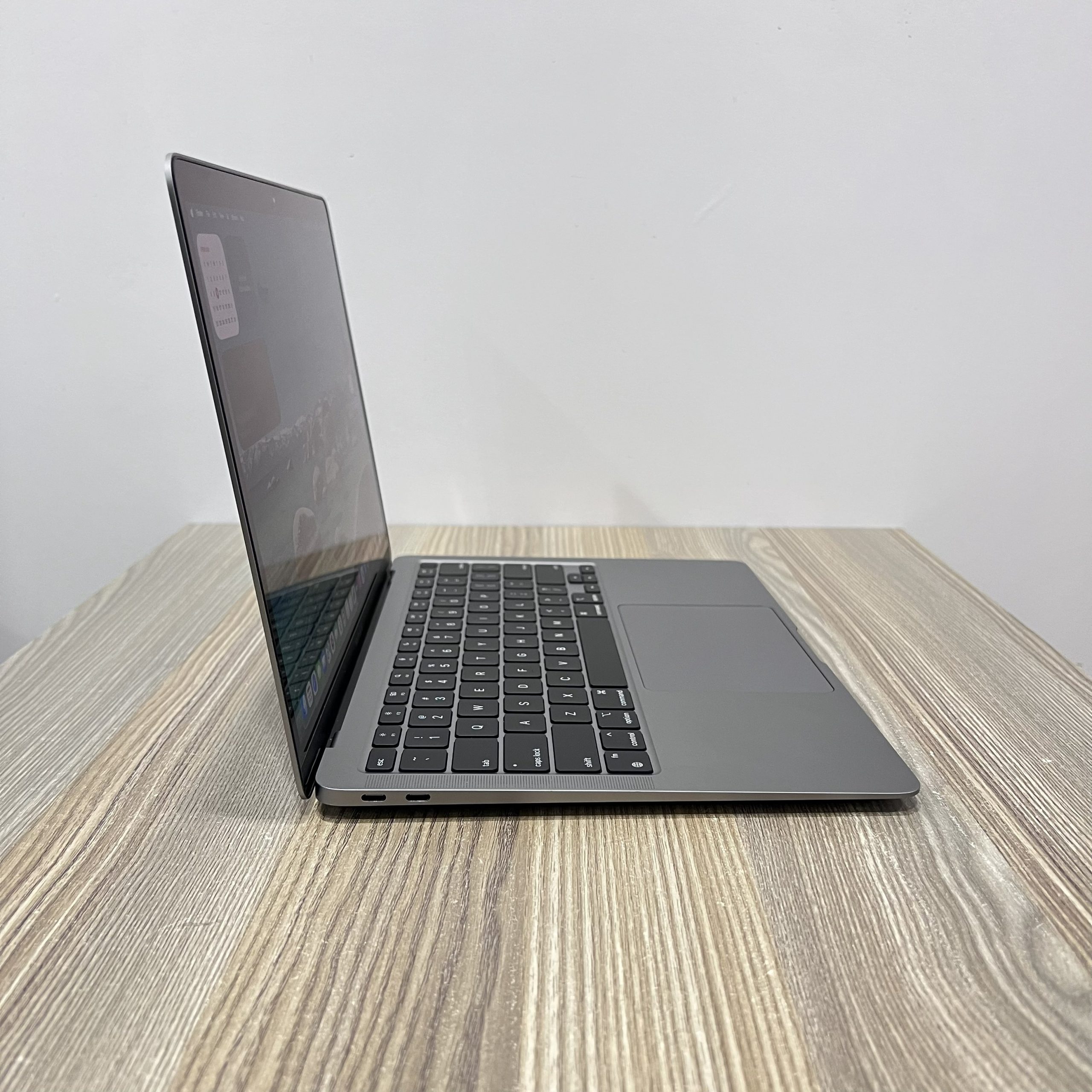 APPLE MACBOOK AIR M1